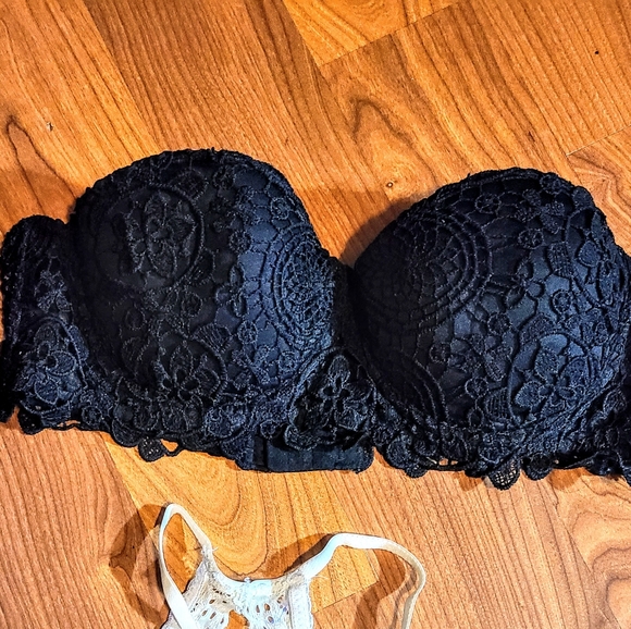 Medium bralette and black strapless bra - Picture 6 of 8